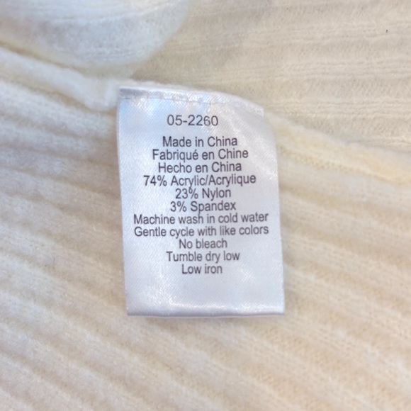 Off The Shoulder Top- Ivory size L - Picture 5 of 5